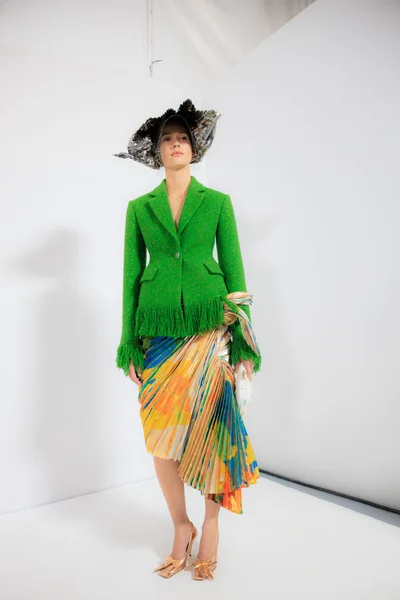 Look 12